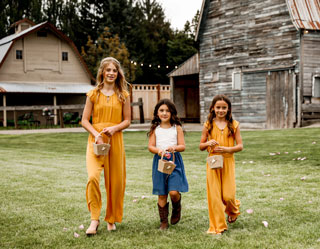 Flowergirls at sunflower wedding