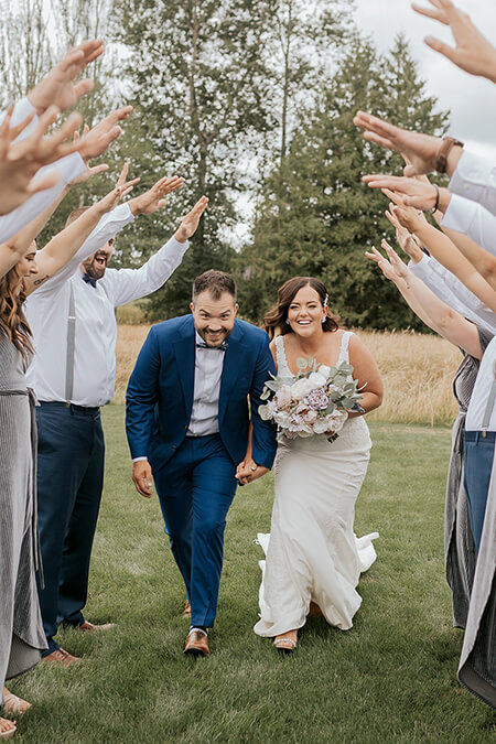 Wedding Party send off at Mount Peak Farm