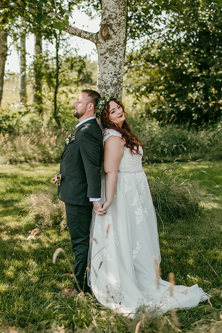 bride and groom first look at Mount Peak Farm